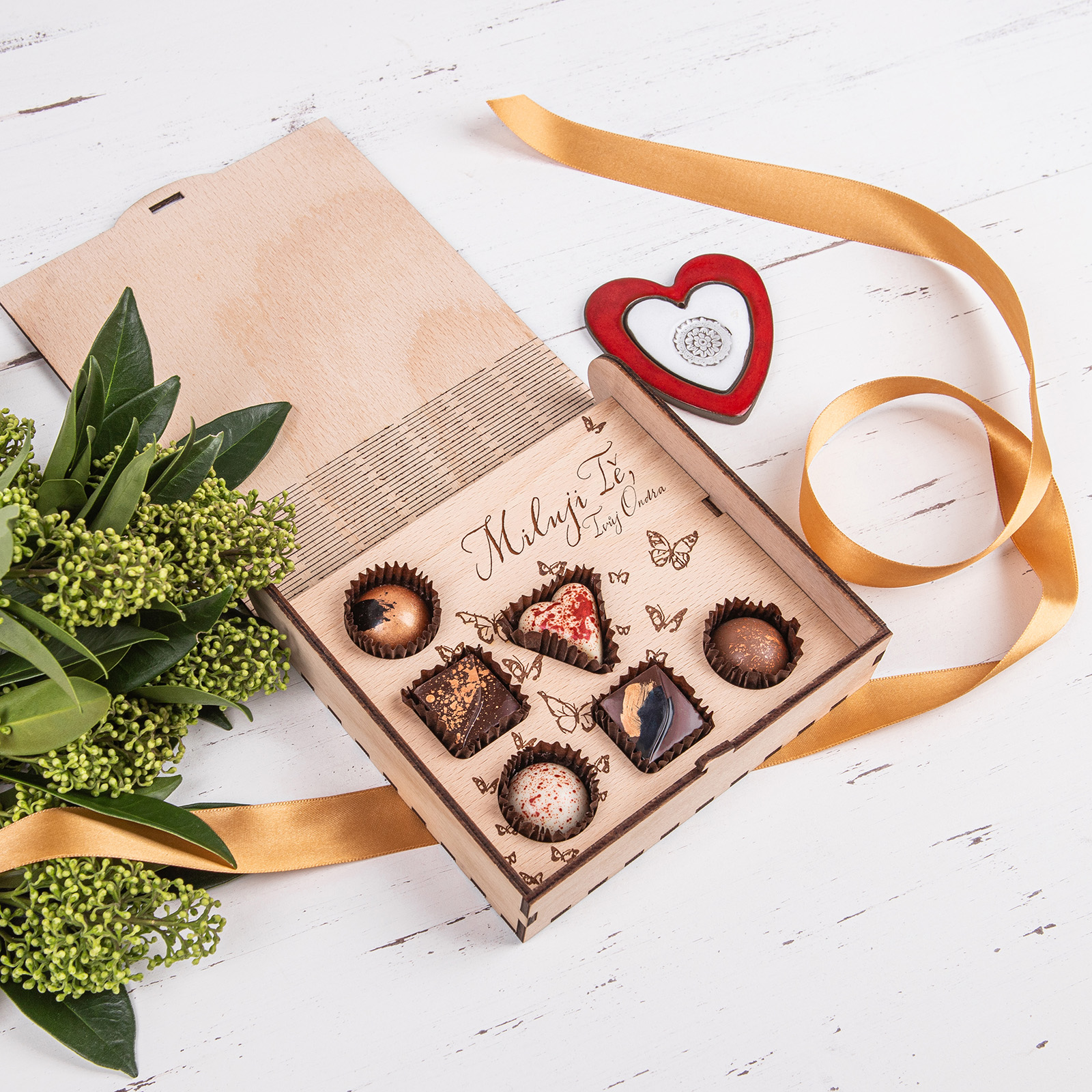 Malá čokoládová sada HOORAY v prémiovém dřevěném boxu Malá čokoládová sada HOORAY v prémiovém dřevěném boxu - Obrázek 6