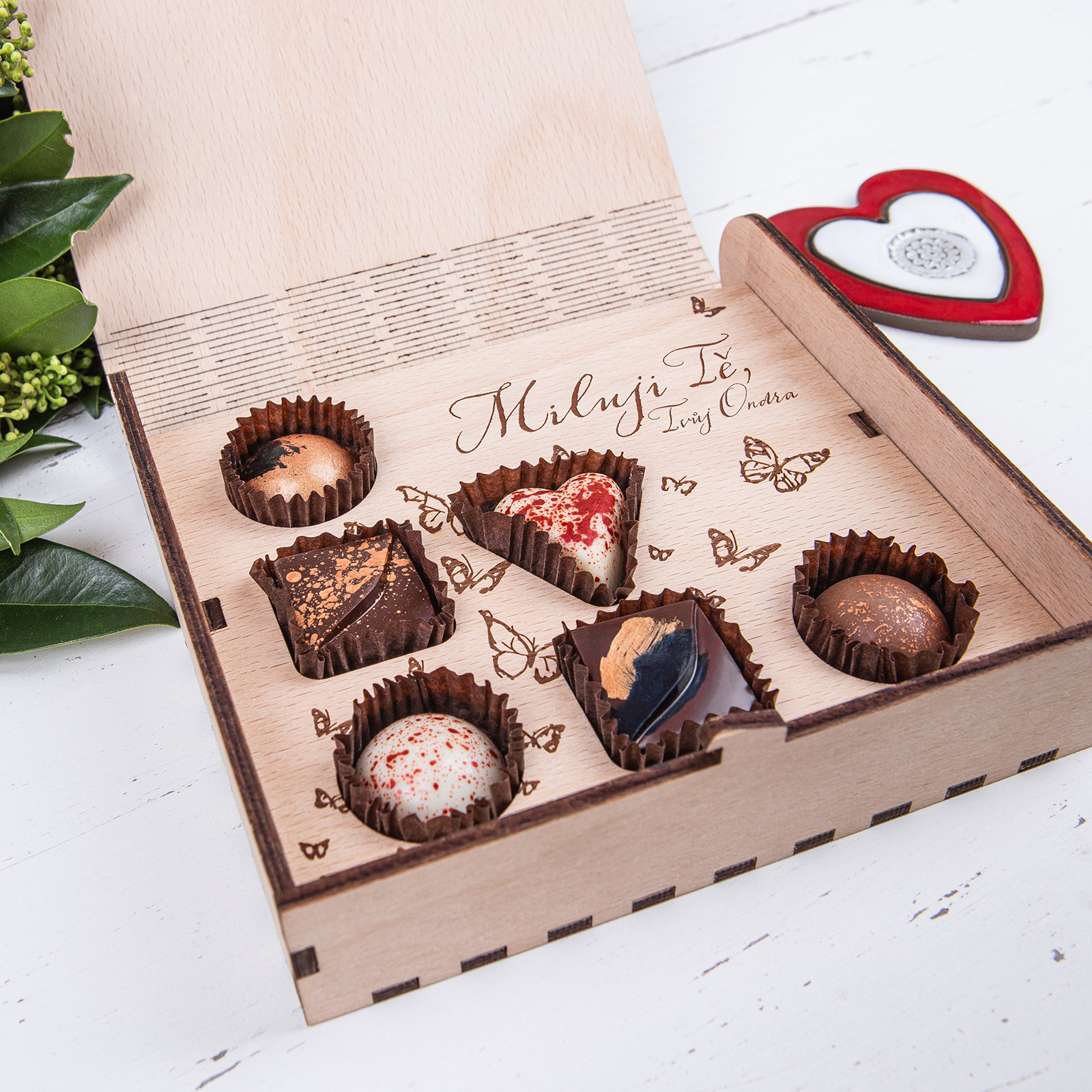 Malá čokoládová sada HOORAY v prémiovém dřevěném boxu Malá čokoládová sada HOORAY v prémiovém dřevěném boxu - Obrázek 3